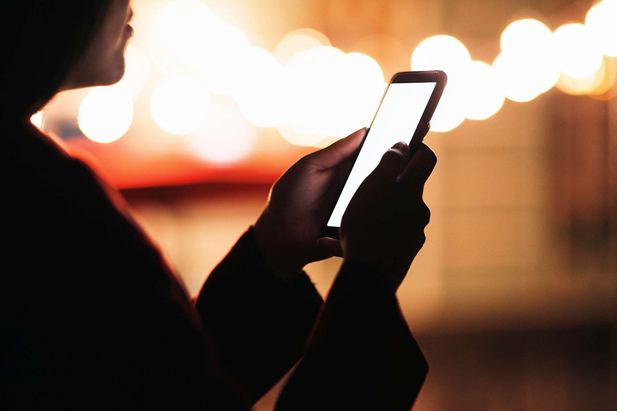 جرم دسترسی غیر مجاز به تلفن همسر